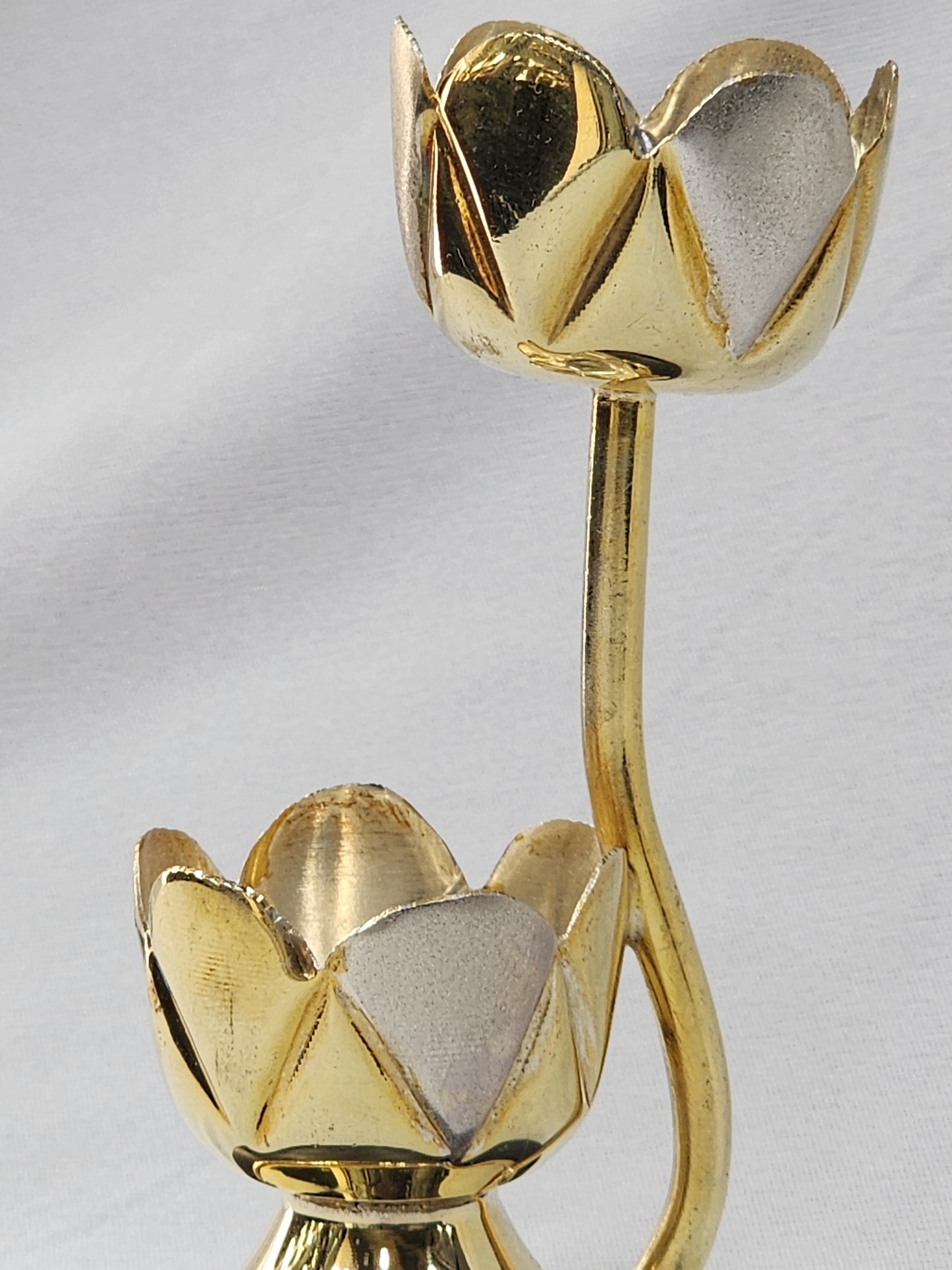 Flower Kumkum Stand - Gold Polish