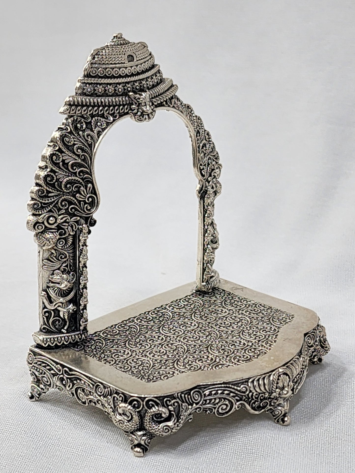 Floral Antique Mandasanam