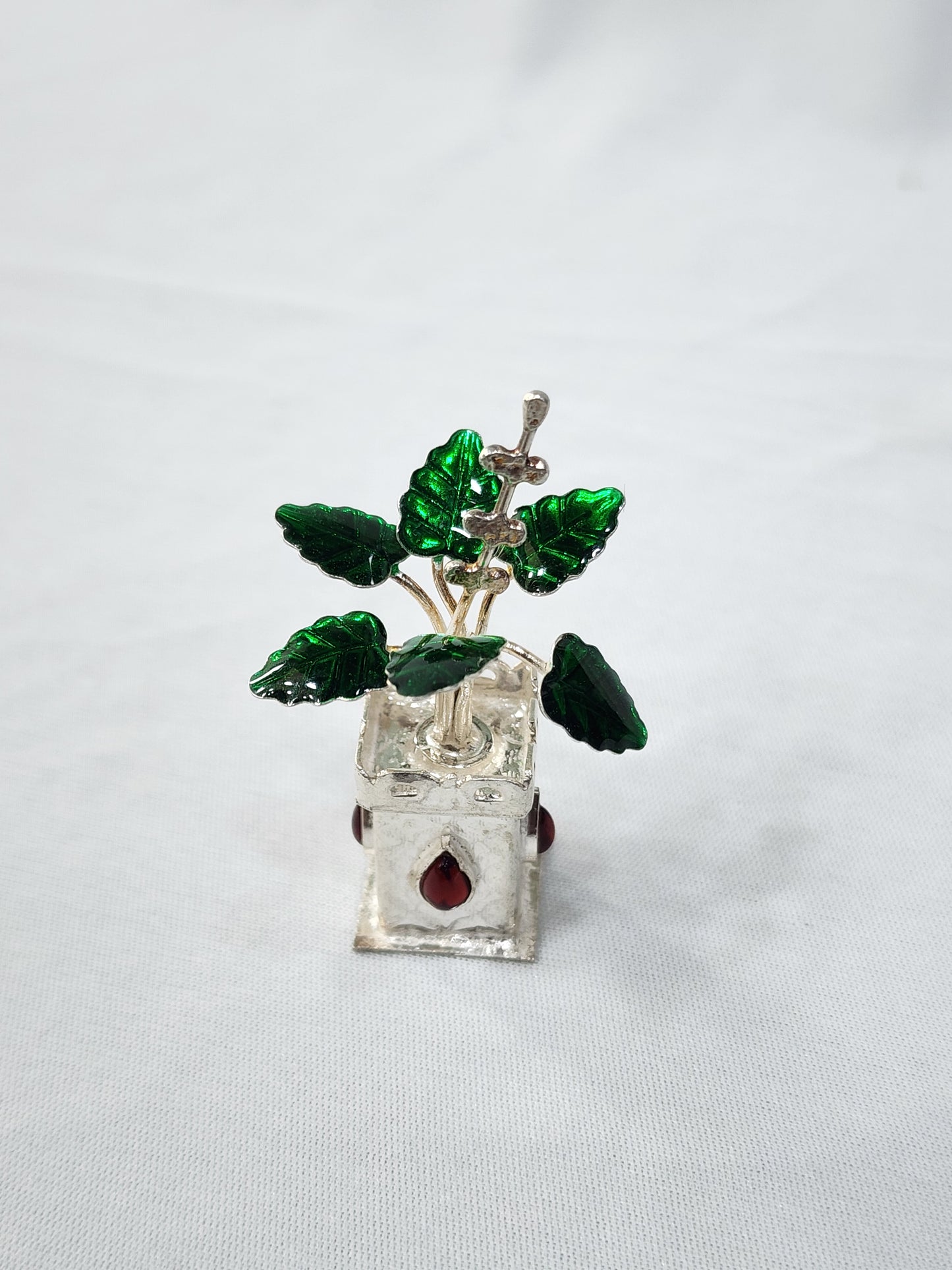 Classic Green and Red Stone Tulasi Madam