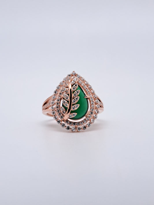 Leaf Embossed Green Emerald Ring - Rose gold