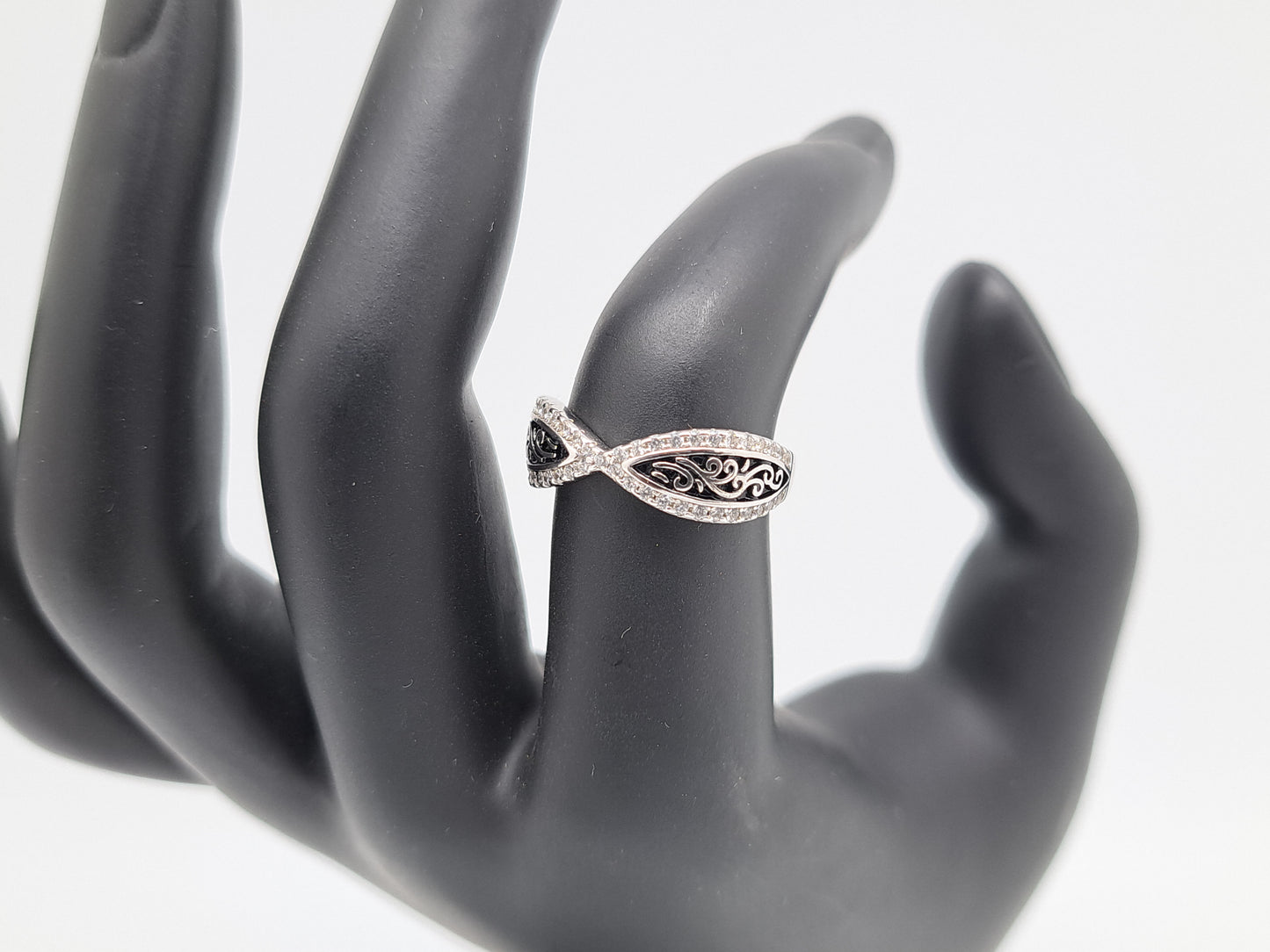 Black Enamel Floral Turkey - Silver Ring