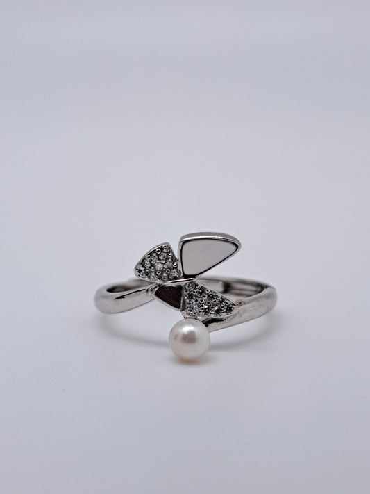 MOP Petal and Leaf Ring