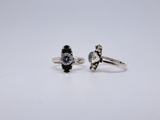 White stone Antique Metti