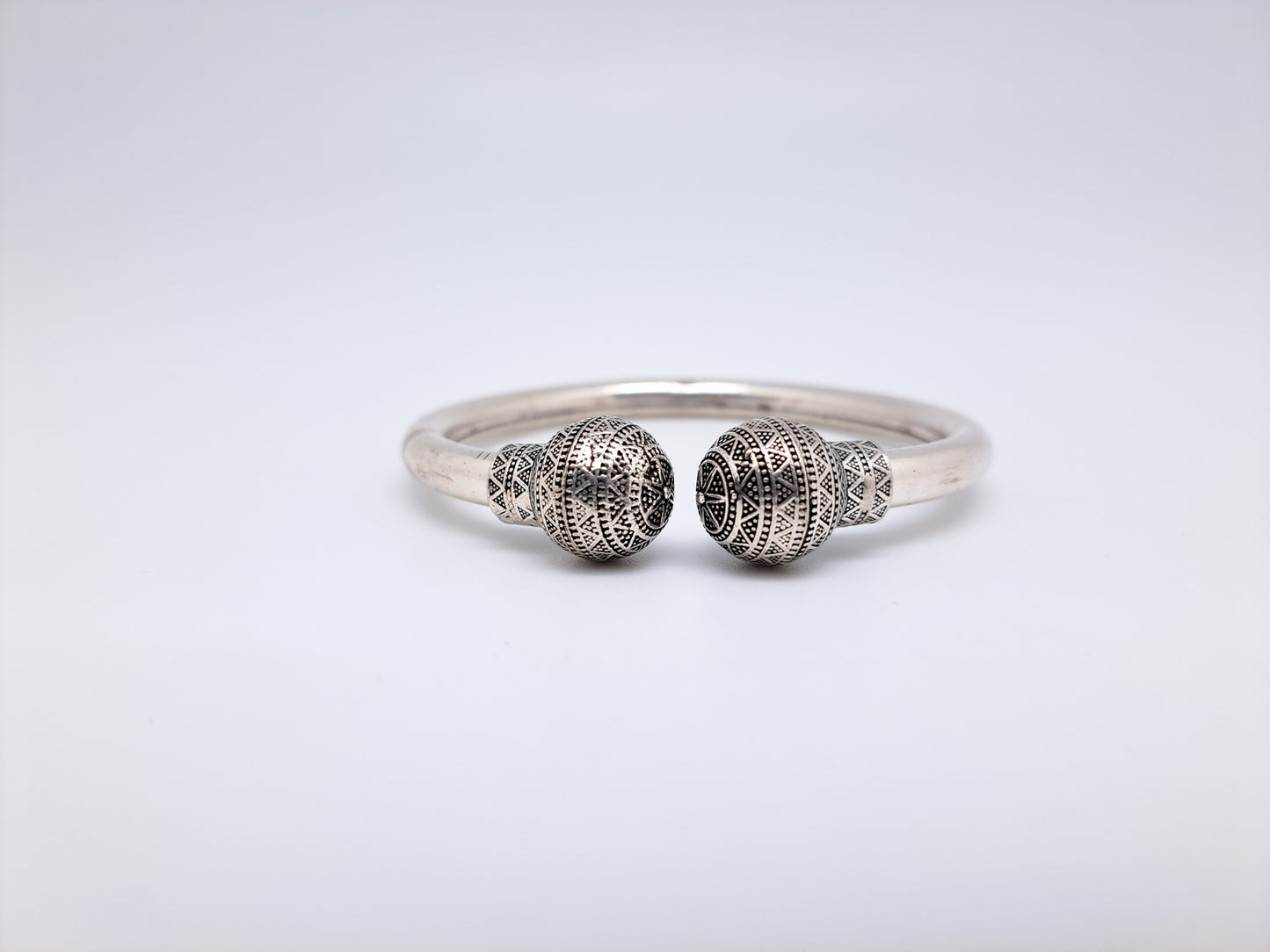 Antique Finish Ball Head Plain Kada