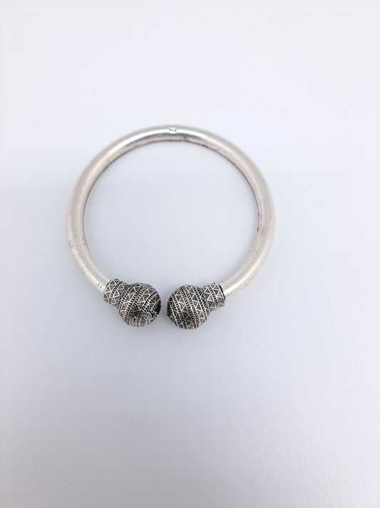 Antique Finish Ball Head Plain Kada