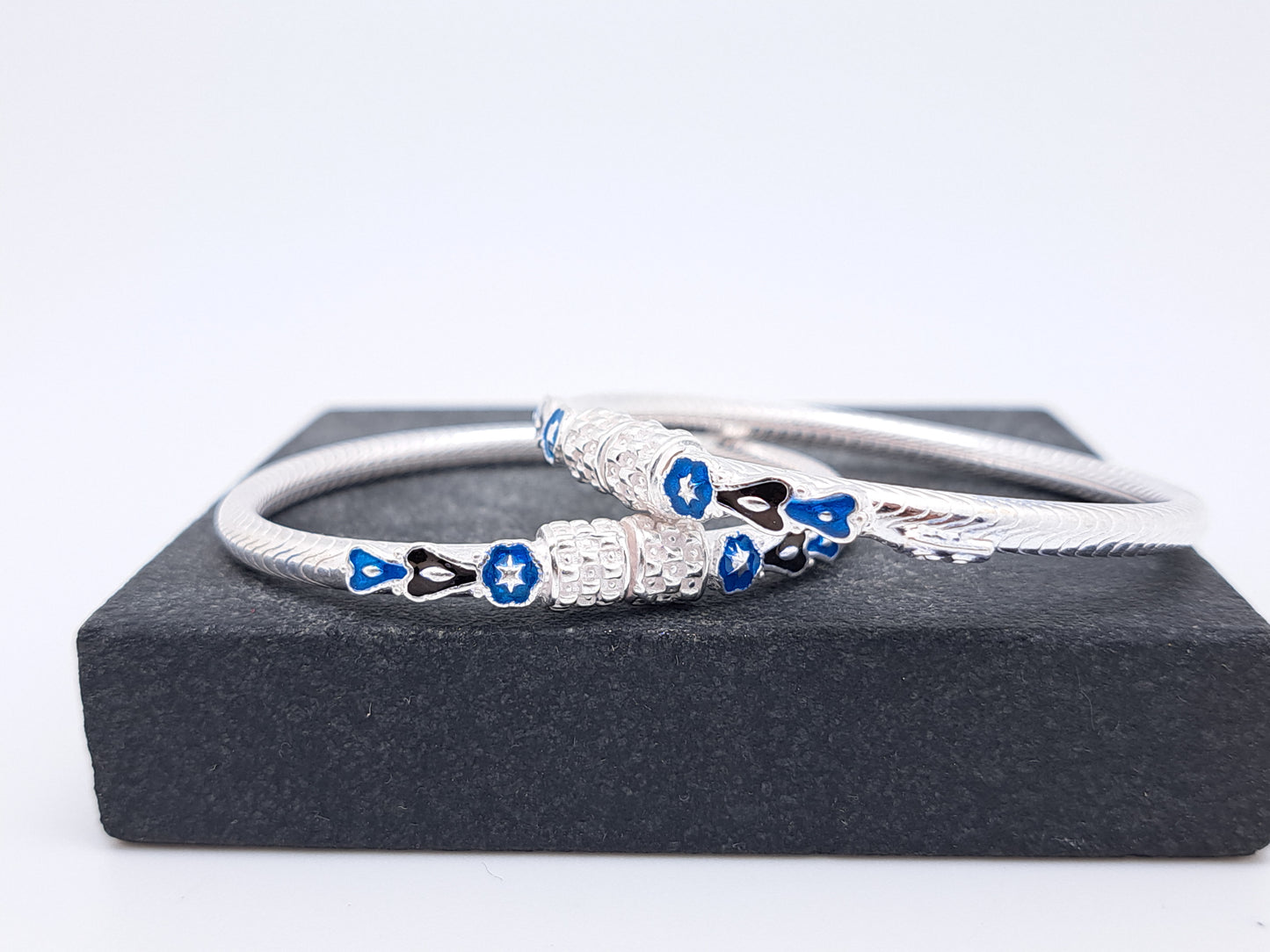 Weaving design Enamel Bangle for Kids