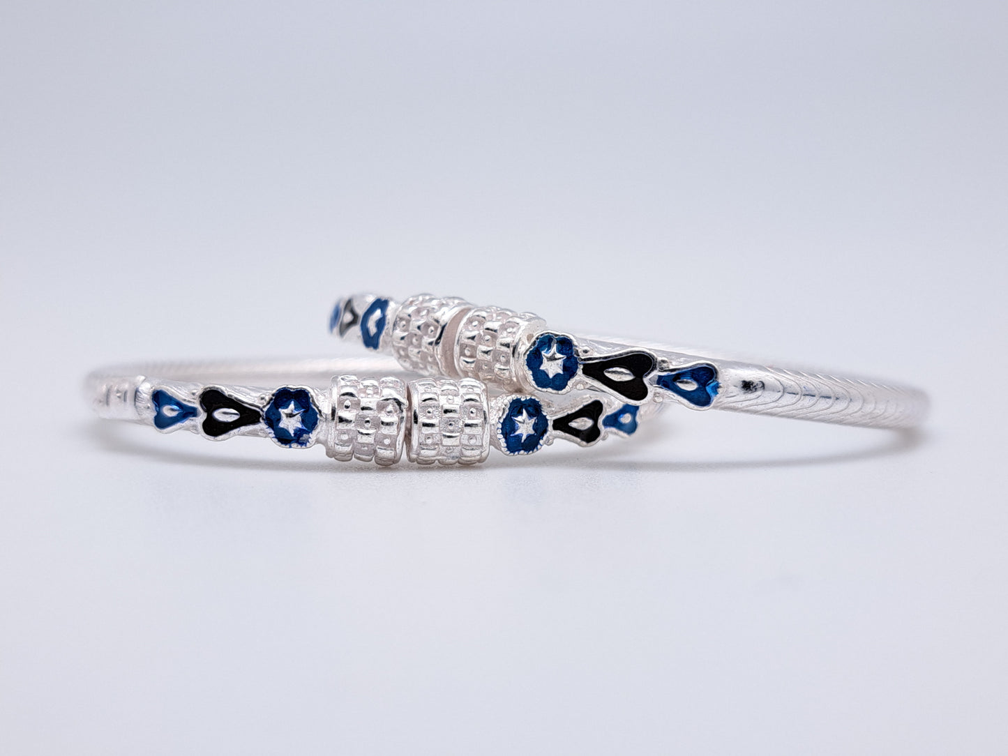 Weaving design Enamel Bangle for Kids