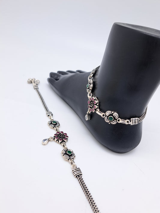 Thin chain Center Design Drop Antique Anklet
