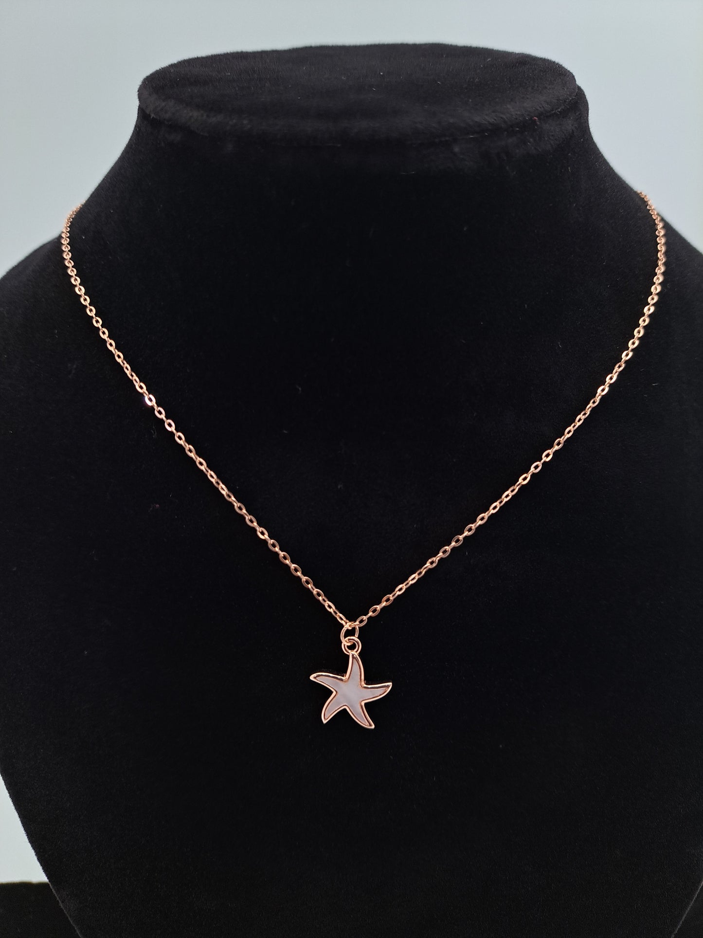 Rose gold chain with MOP Star Pendant