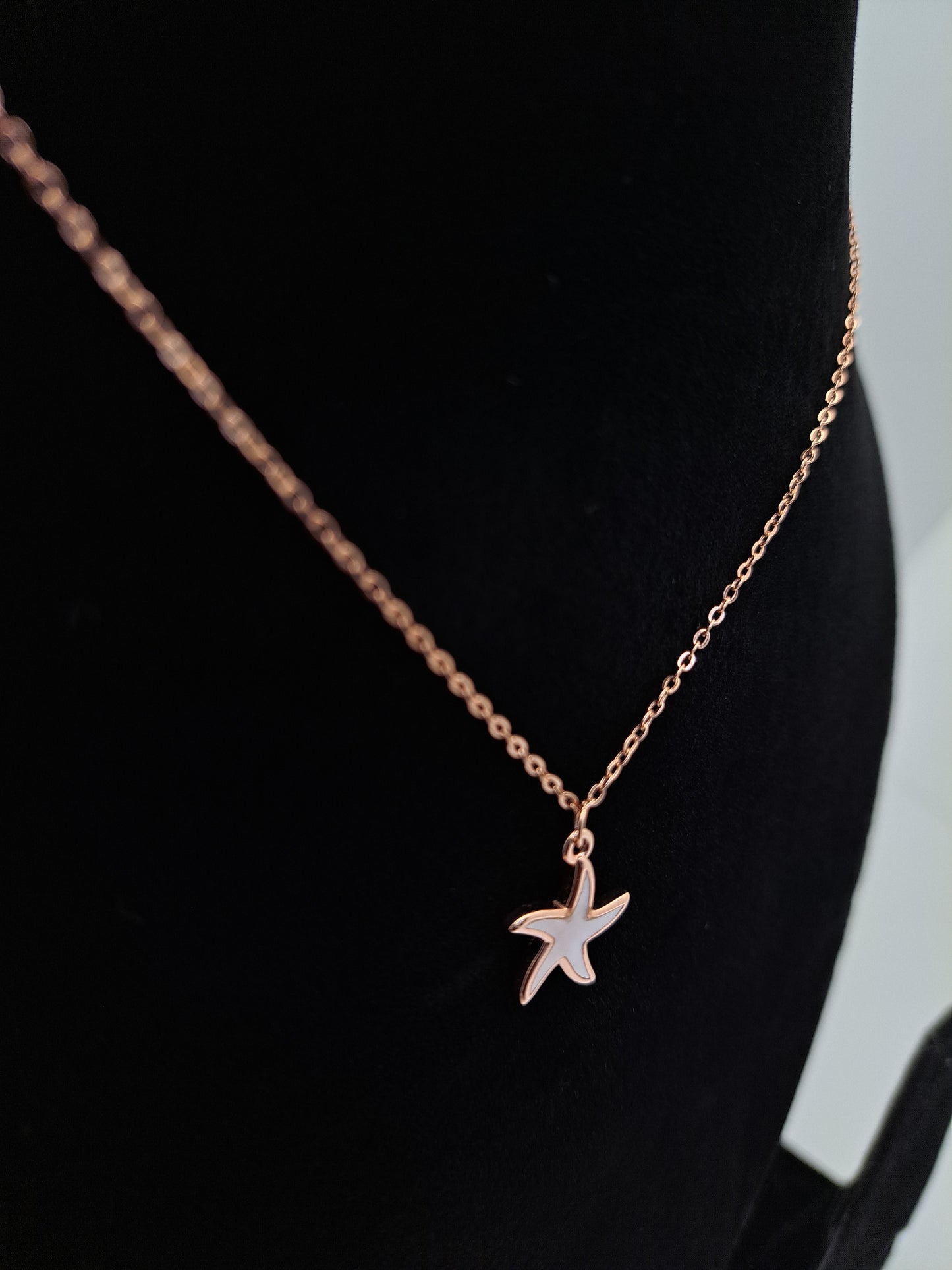 Rose gold chain with MOP Star Pendant