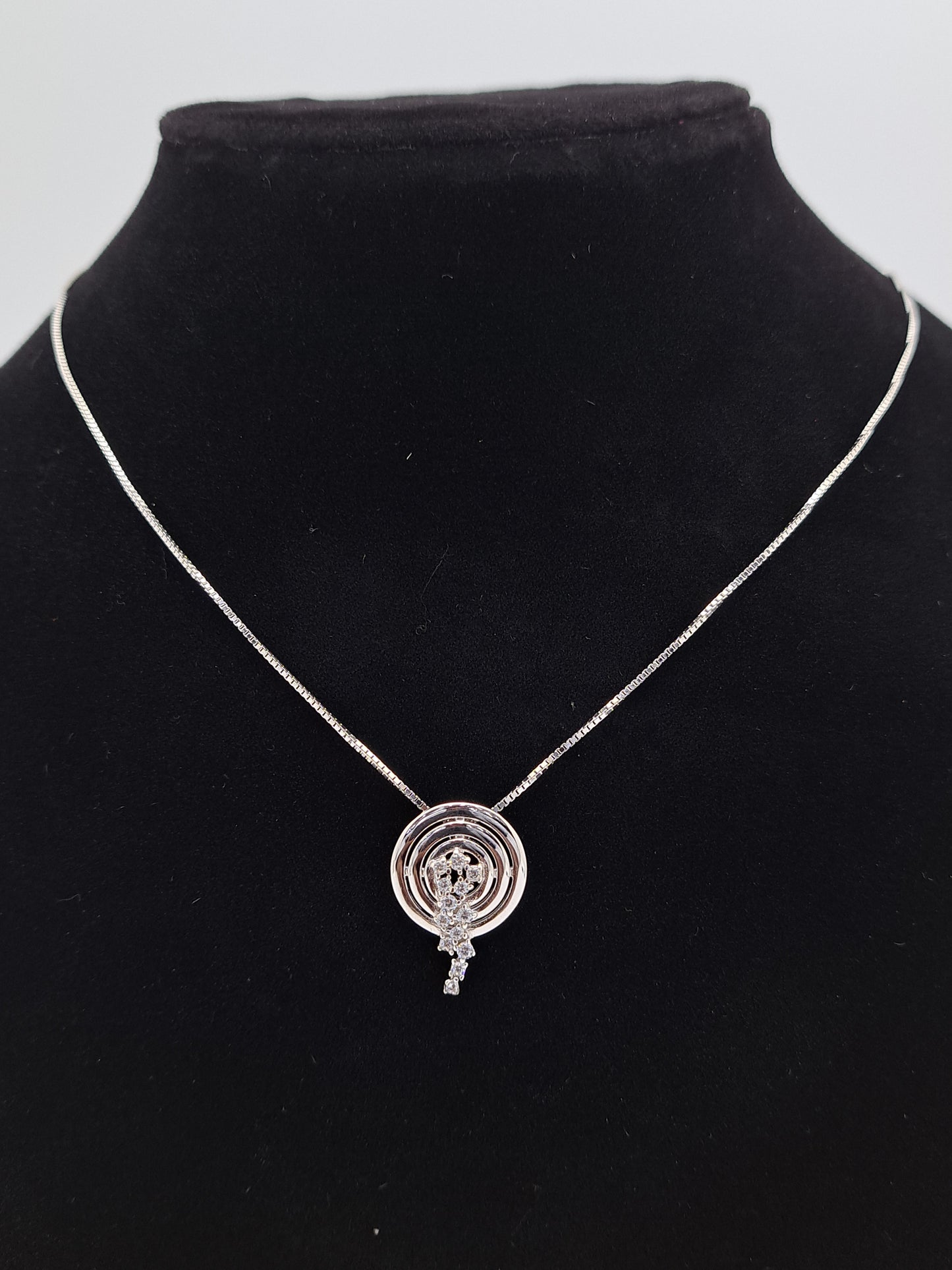 Chain Pendant set + Earring