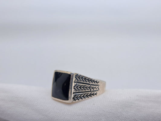 Onyx Black Vintage Ring
