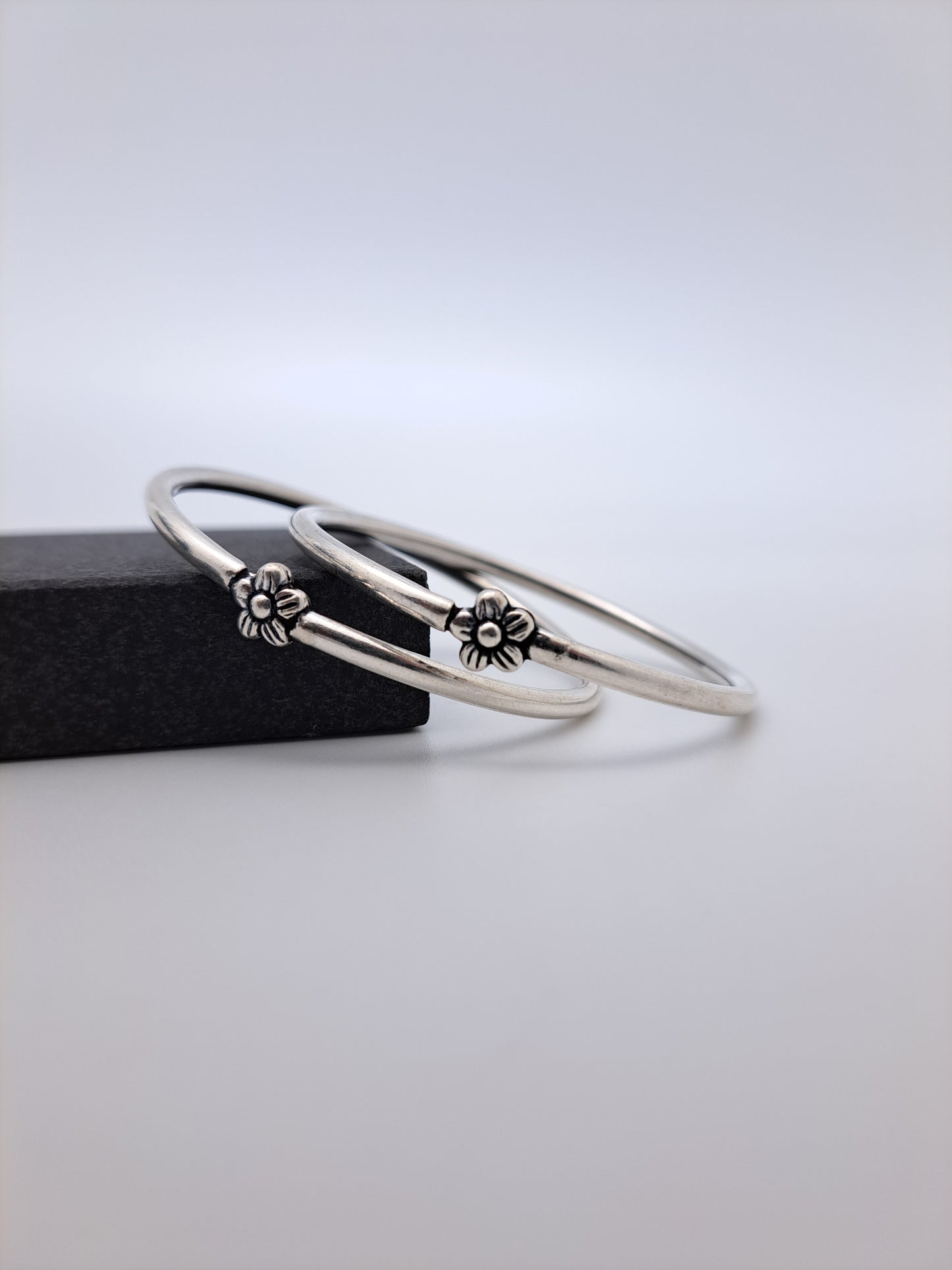 Antique Floral Tube Bangle
