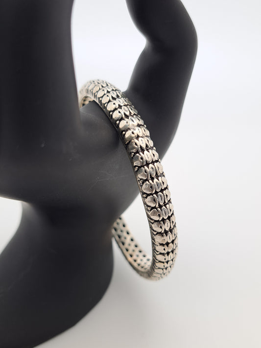 Antique Textured Hollow Bangle Single