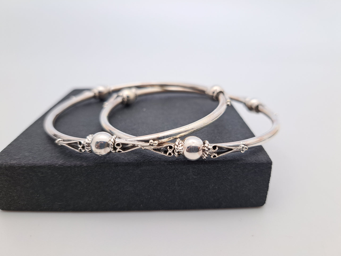 Silver Beaded Design Bangle