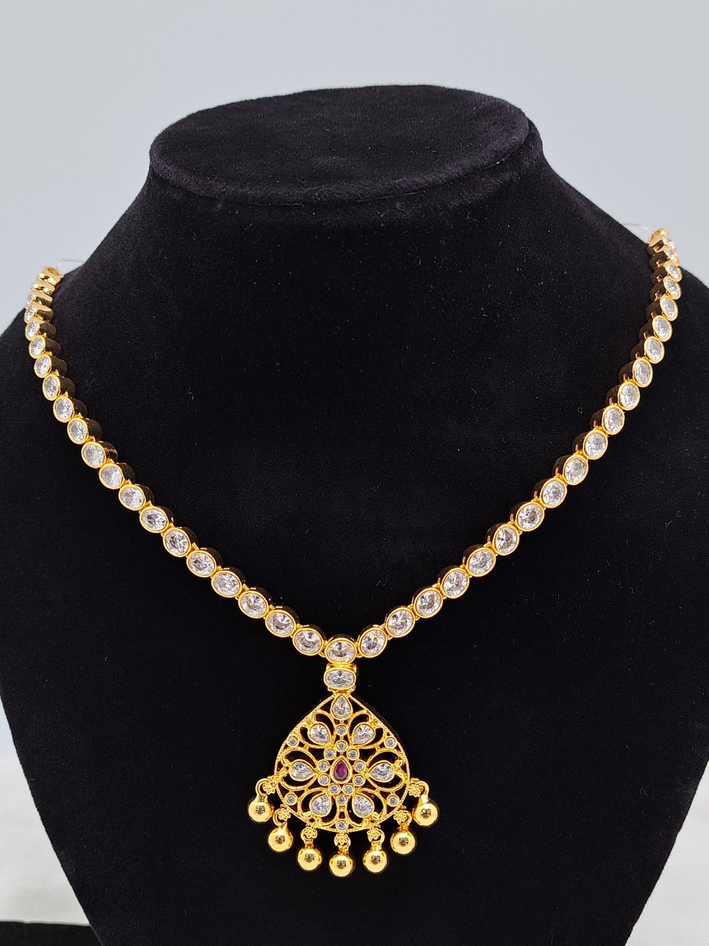 2 in 1 Traditional Necklace can be weared in two sides