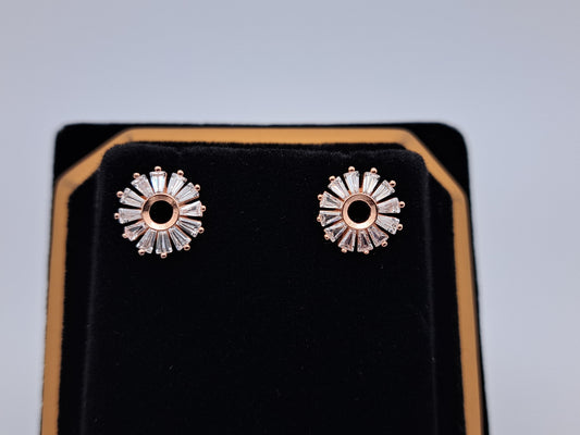 RG Floral White Stud