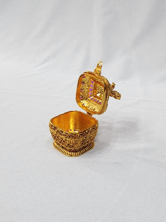 Gold Polished kumkuma Chimil