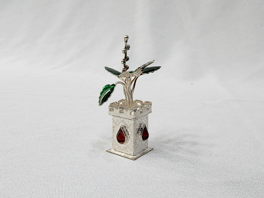 Classic Green and Red Stone Tulasi Madam