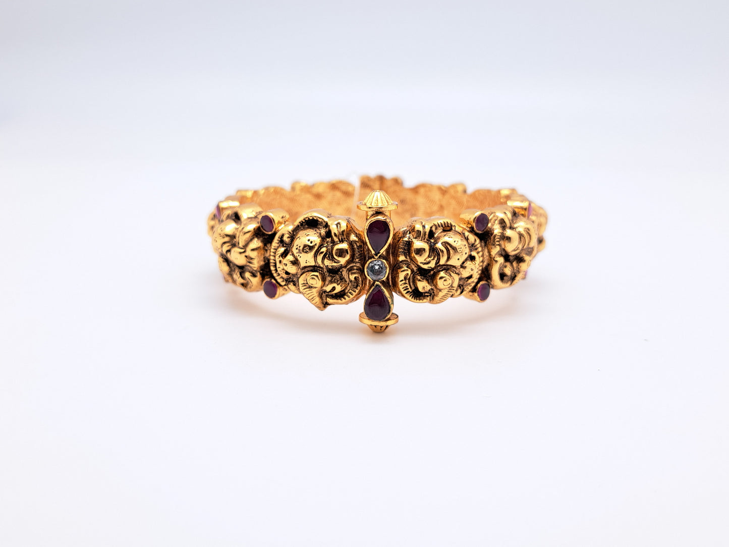 Ruby Stone Annapakshi G.Polished