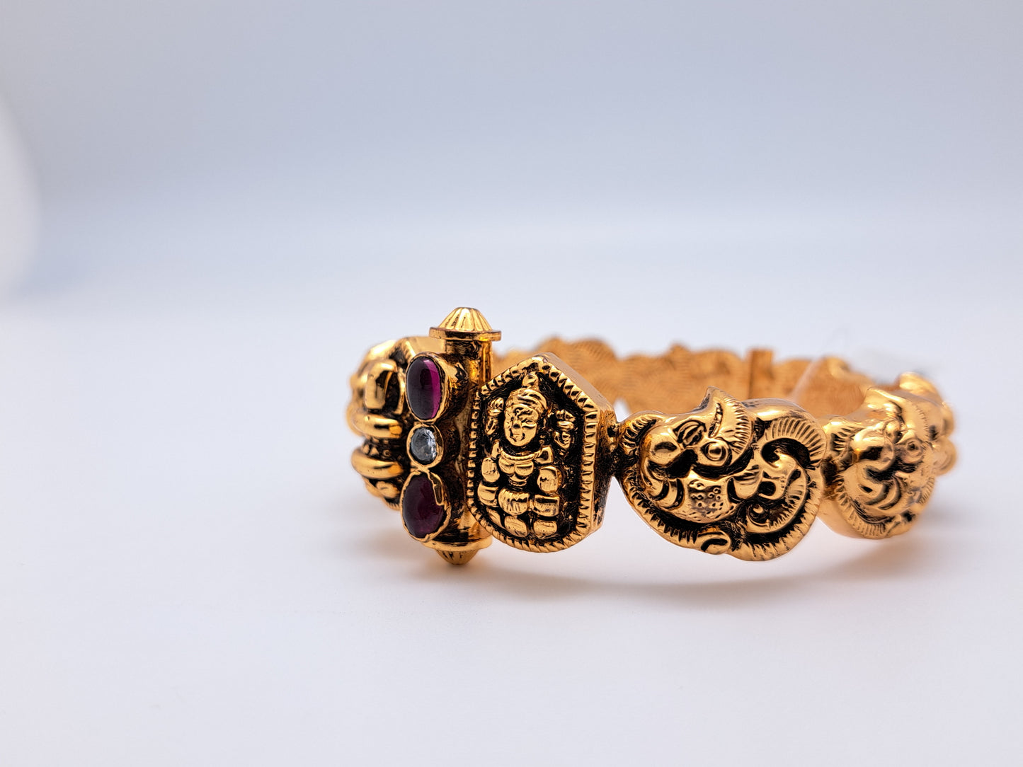 Shiva Parvathi G.Polished screw type Bangle