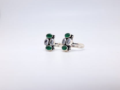 Green and white Fullstone antique Metti