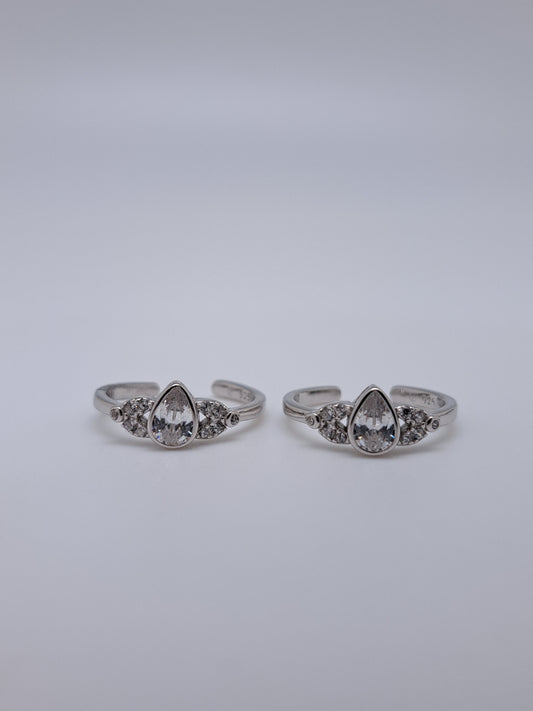 White Zircon EYE shaped  AD Metti