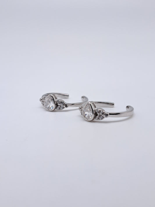 White Zircon EYE shaped  AD Metti