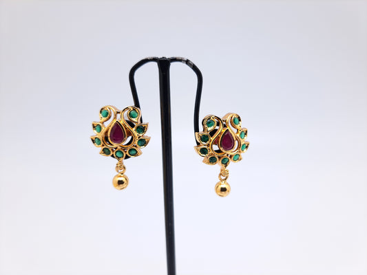 Gold Polish Duck shaped Stud