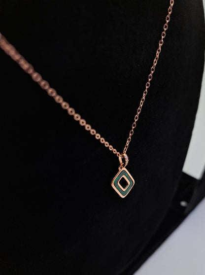 Rose gold chain with Dark Green Pendant