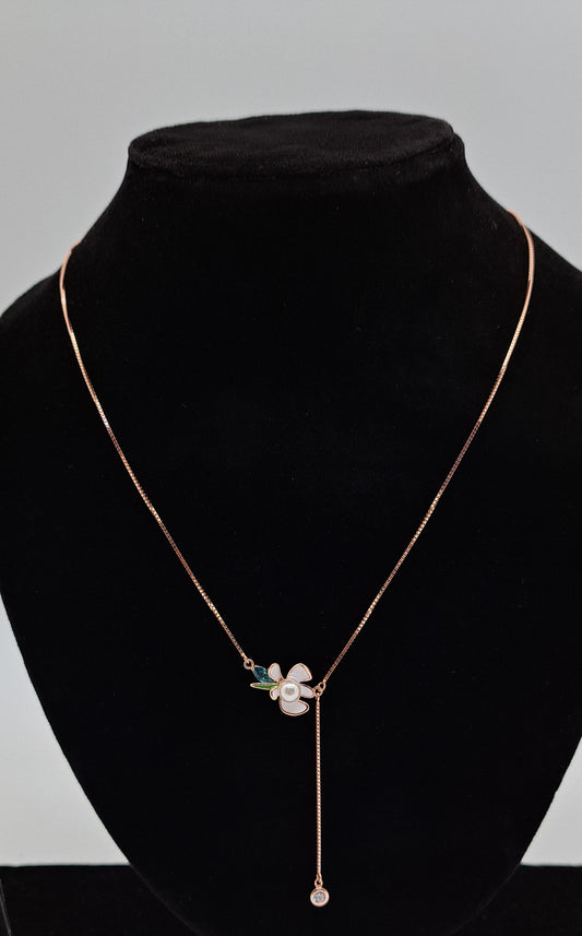 Rose gold chain with a Designer Floral Pendant