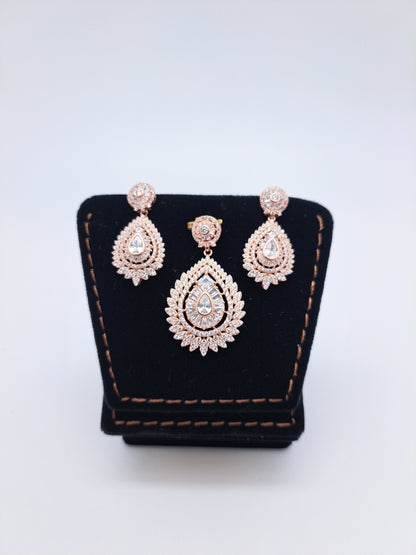 Drop shape MAX Zr RoseGold Pendant