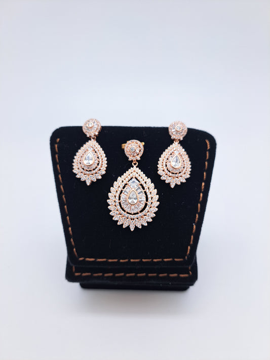 Drop shape MAX Zr RoseGold Pendant
