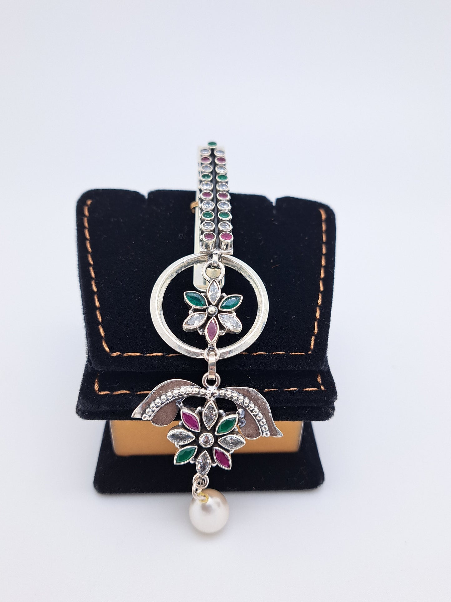 R&G&W  Mango FloralKey chain with a pearl drop